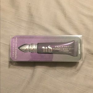Urban decay anti aging eyeshadow primer